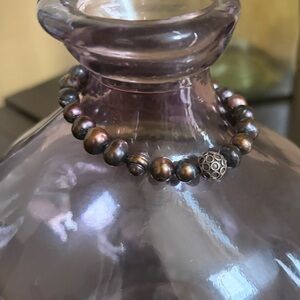 Fresh water pearl Stretch Bracelet with Silver bead Accent